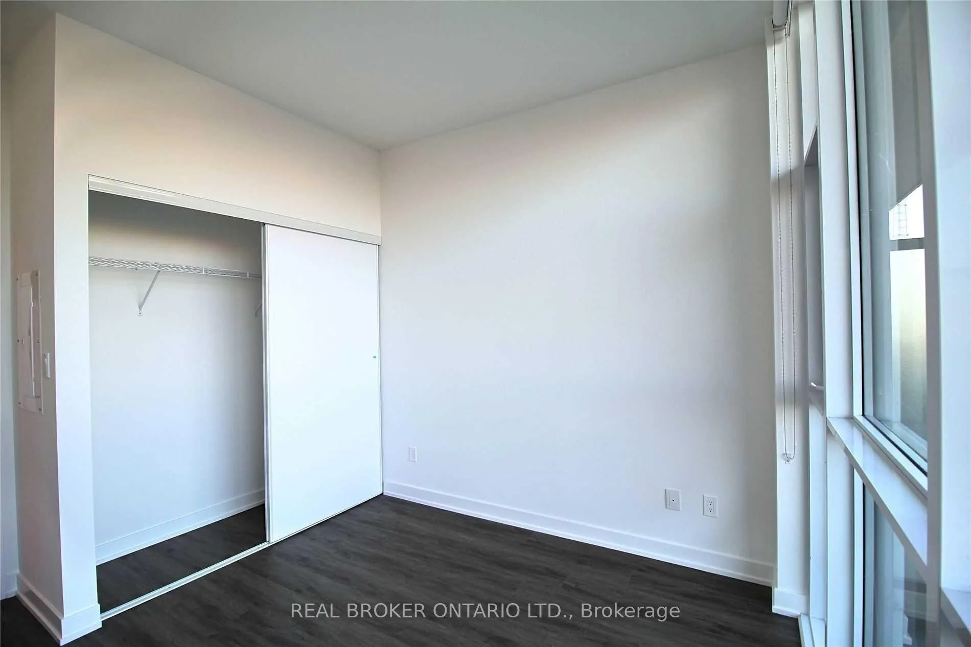 Photo 4 of Unit 409, 50 Ordnance Street, Toronto, Niagara — HOMEH