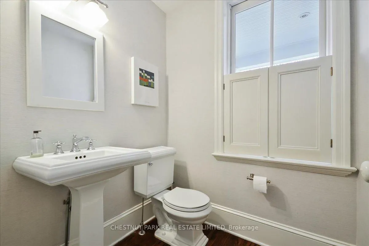 Photo 4 of 276 Spruce Street, Oakville, Old Oakville — HOMEH