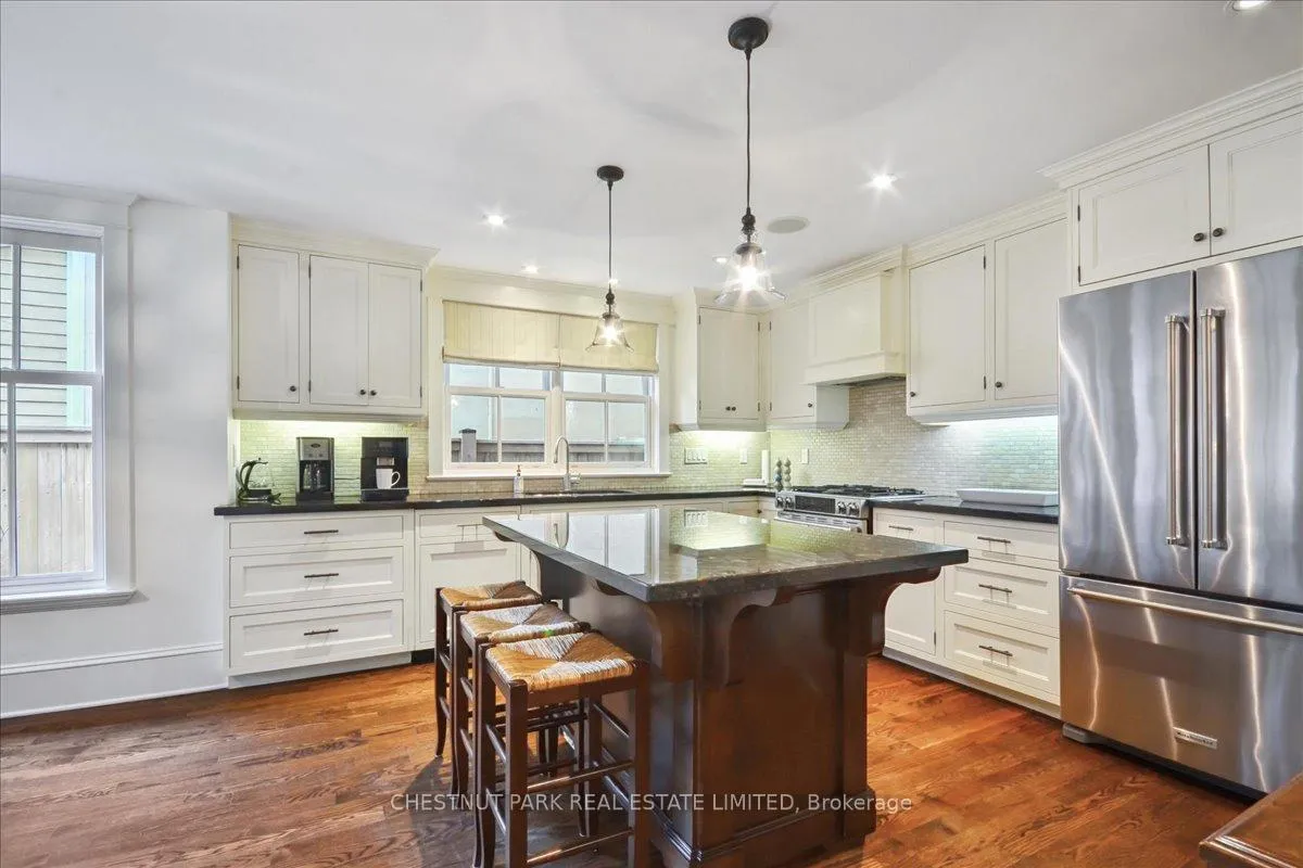Photo 11 of 276 Spruce Street, Oakville, Old Oakville — HOMEH