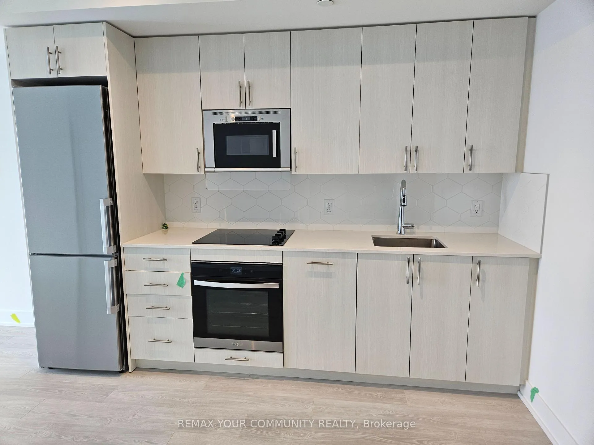Photo 2 of Unit 2210, 2545 Simcoe Street N, Oshawa, Windfields — HOMEH
