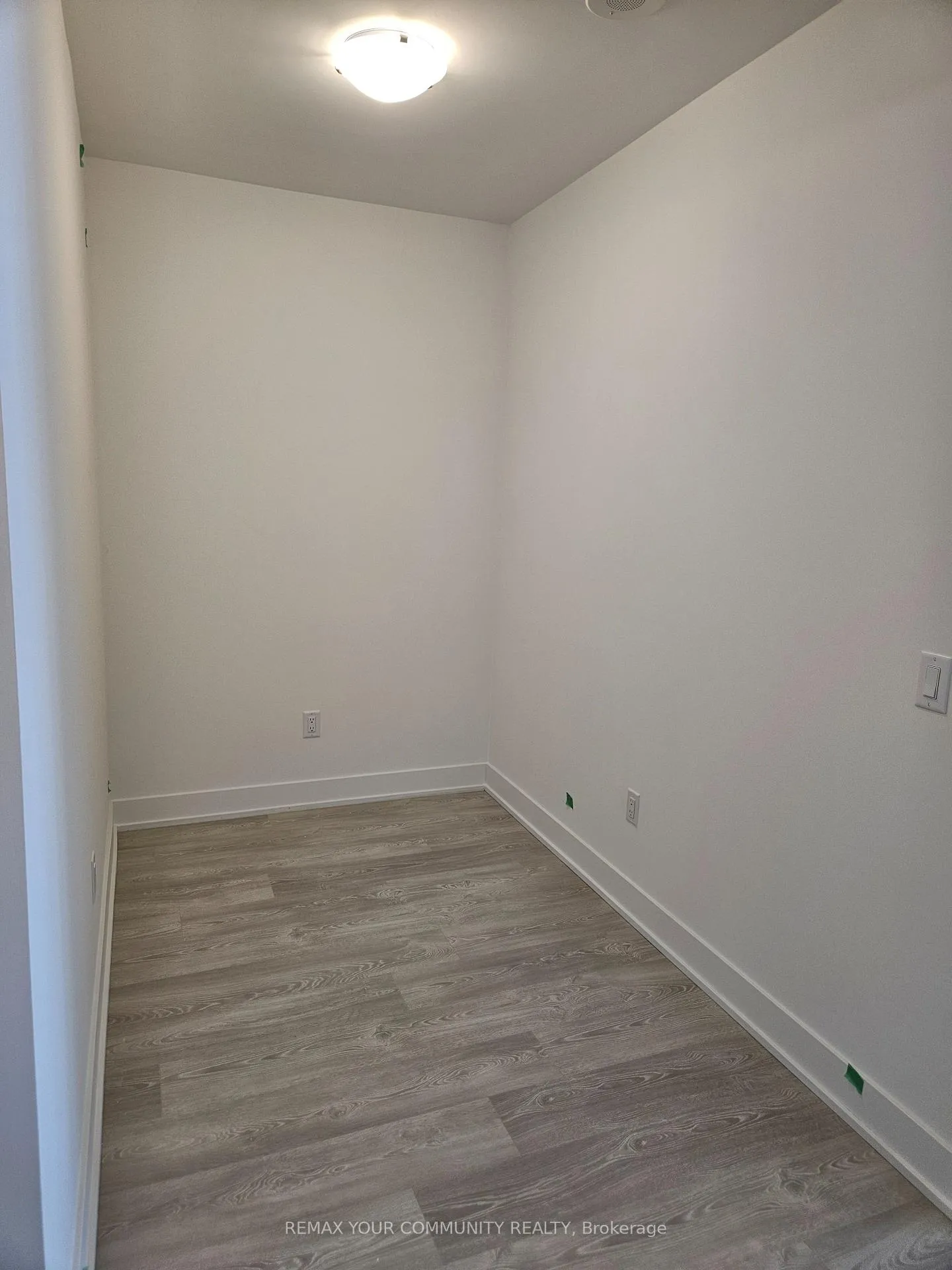 Photo 5 of Unit 2210, 2545 Simcoe Street N, Oshawa, Windfields — HOMEH