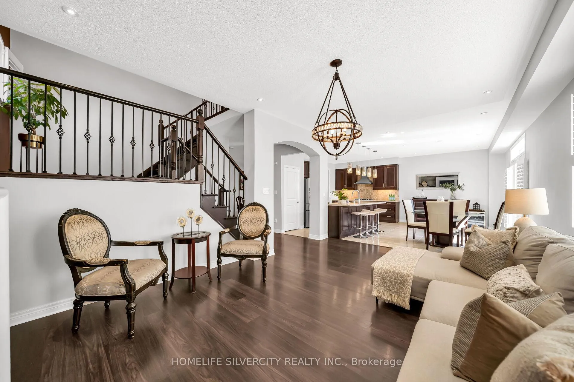 Photo 6 of 23 Ross Wright Avenue, Clarington, Bowmanville — HOMEH