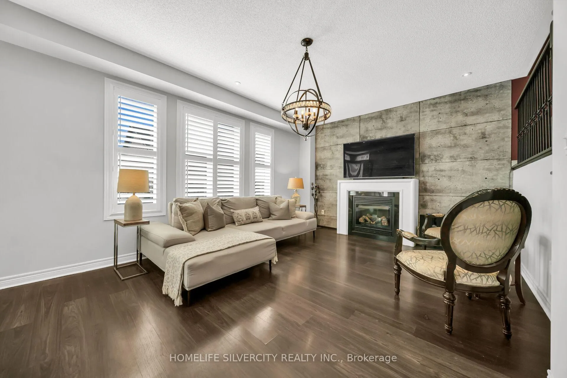 Photo 7 of 23 Ross Wright Avenue, Clarington, Bowmanville — HOMEH