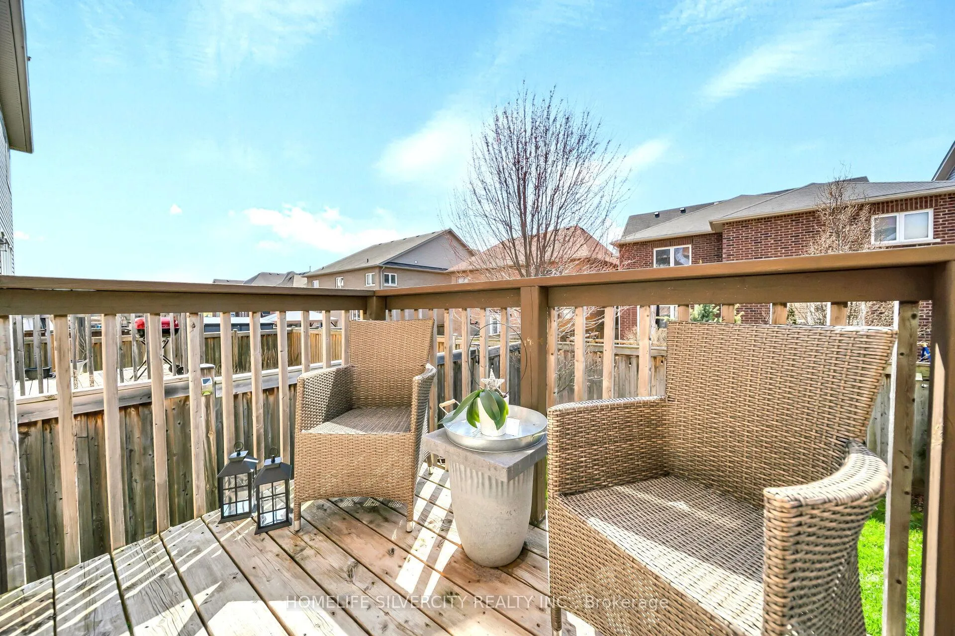 Photo 16 of 23 Ross Wright Avenue, Clarington, Bowmanville — HOMEH