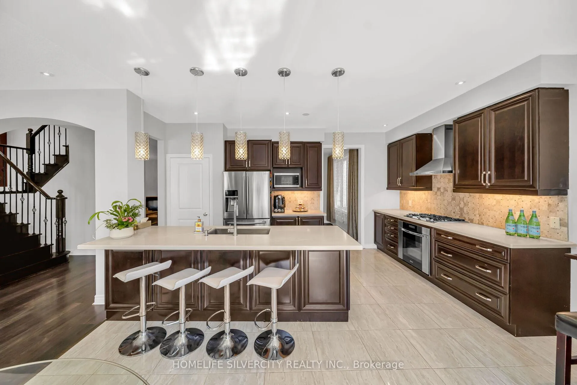 Photo 17 of 23 Ross Wright Avenue, Clarington, Bowmanville — HOMEH