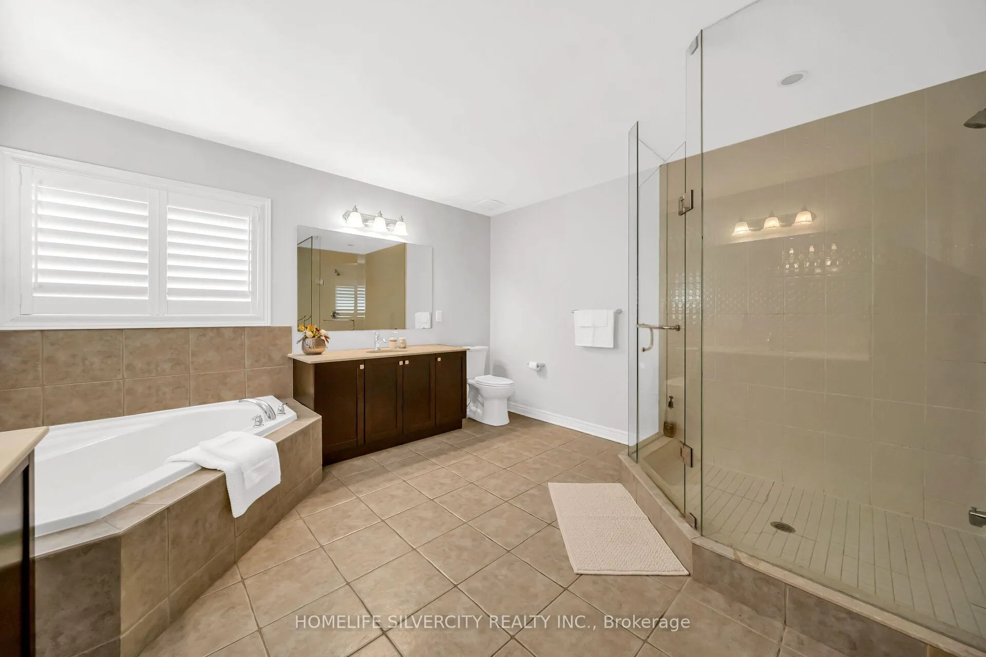 Photo 27 of 23 Ross Wright Avenue, Clarington, Bowmanville — HOMEH