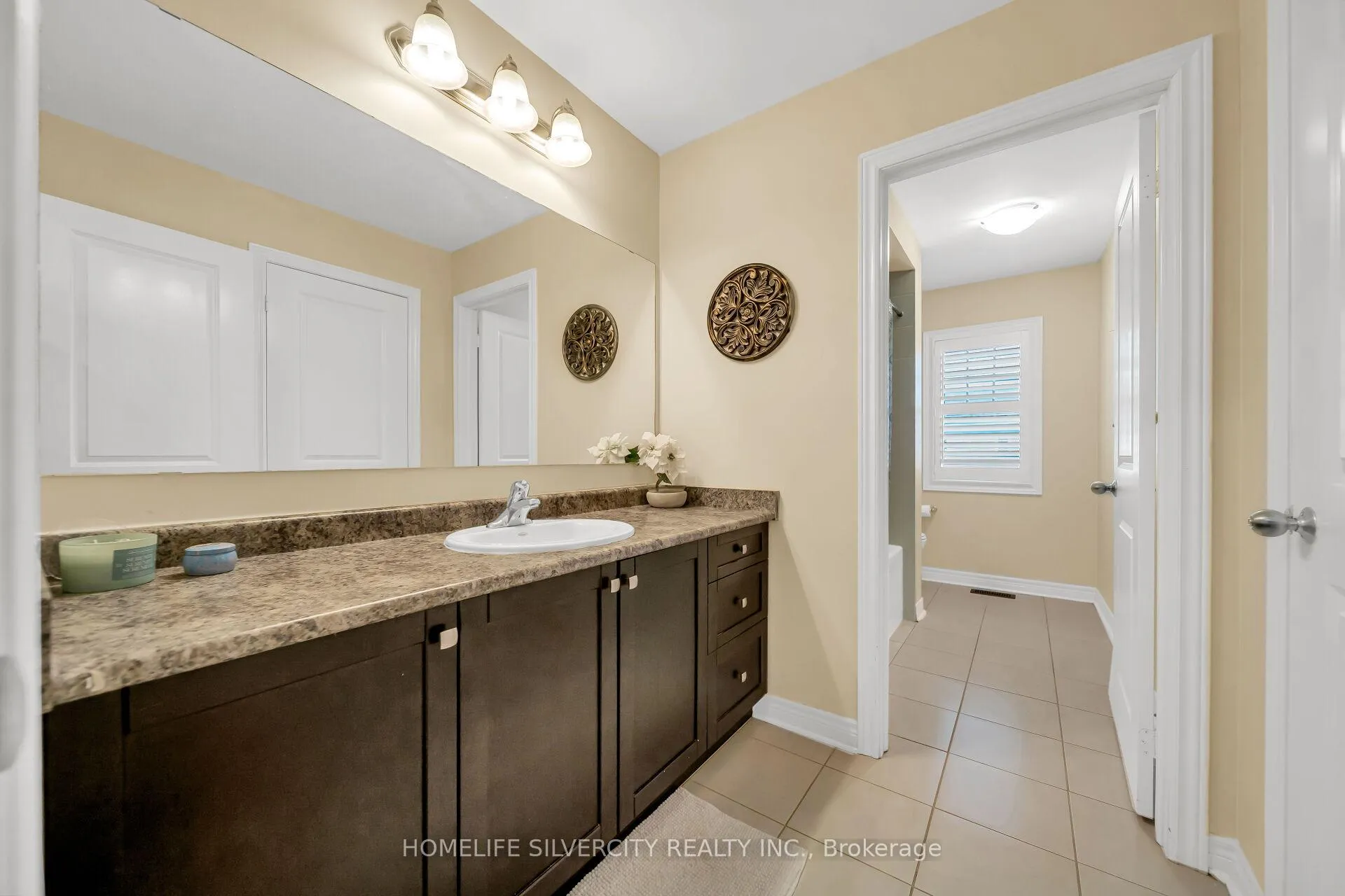 Photo 29 of 23 Ross Wright Avenue, Clarington, Bowmanville — HOMEH