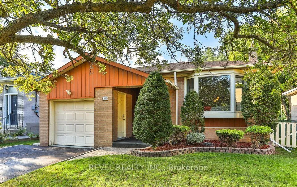 Photo 2 of 16 Ravenview Drive, Scarborough, West Hill — HOMEH