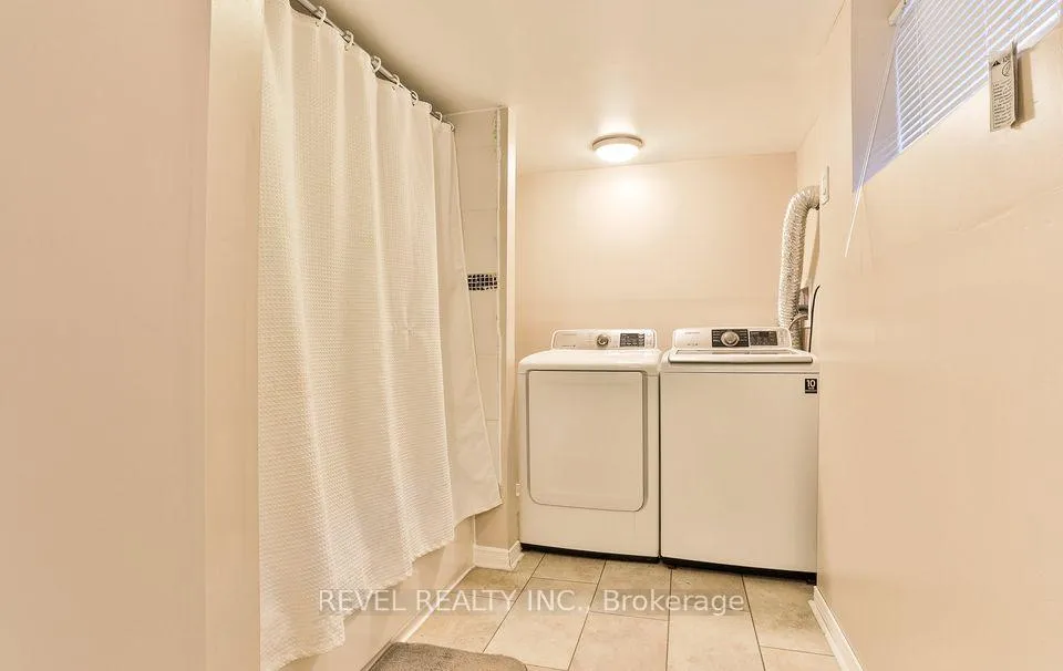 Photo 13 of 16 Ravenview Drive, Scarborough, West Hill — HOMEH