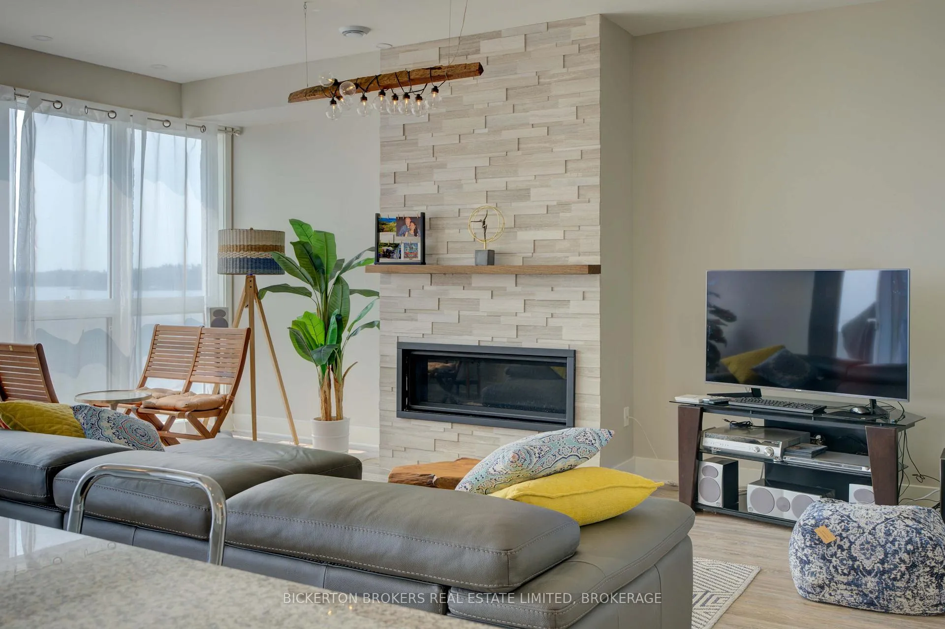 Photo 10 of Unit 406, 130 Water Street, Gananoque — HOMEH