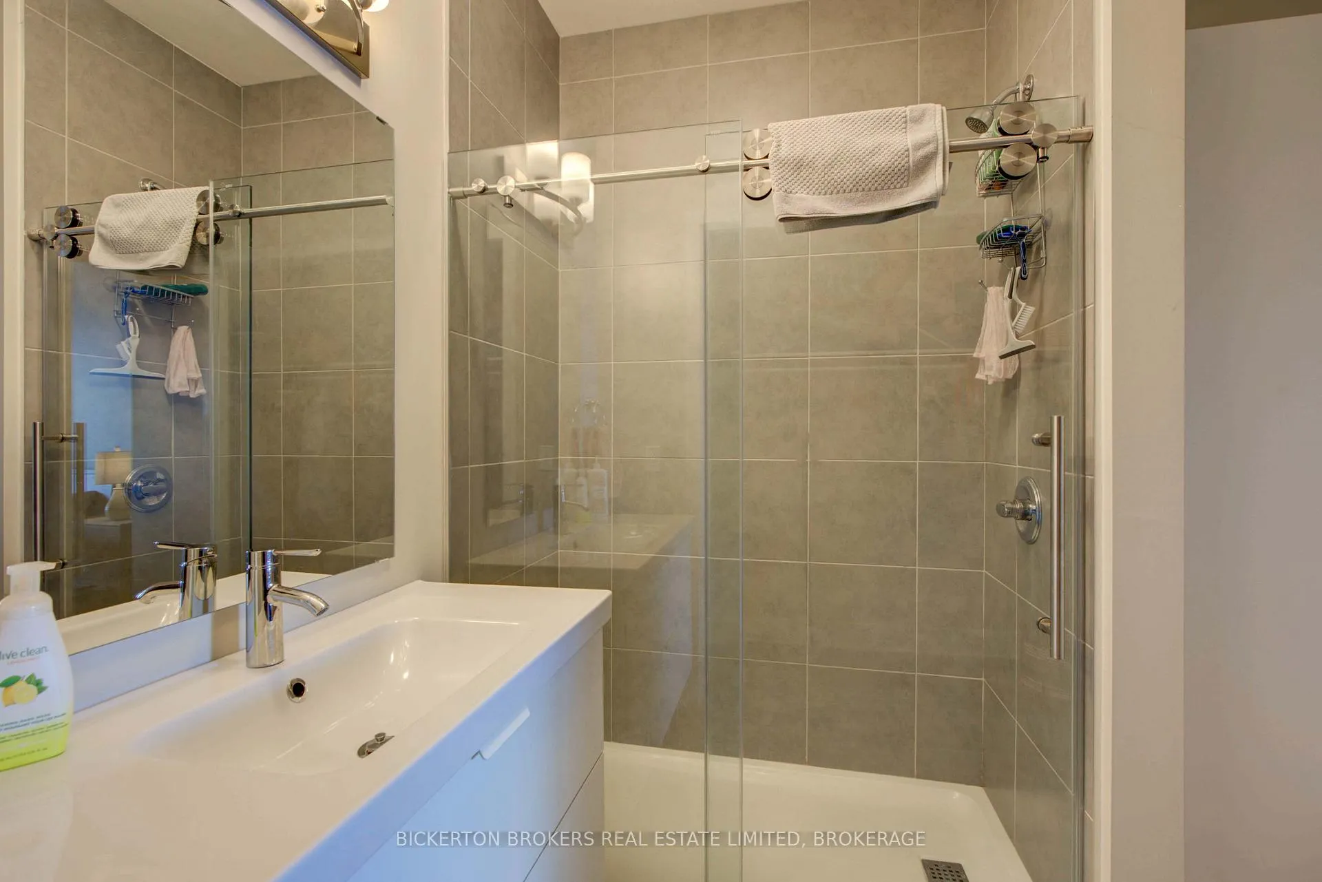 Photo 31 of Unit 406, 130 Water Street, Gananoque — HOMEH