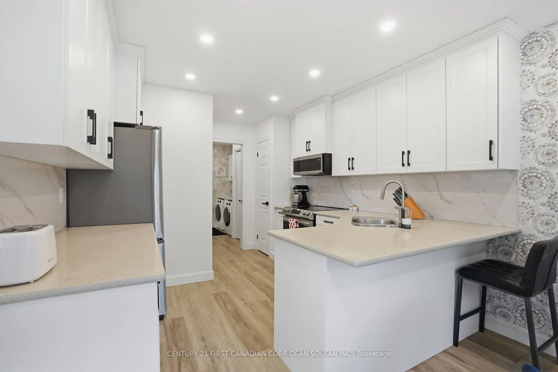 Photo 16 of Unit 21, 505 Cranbrook Road, London, South L — HOMEH