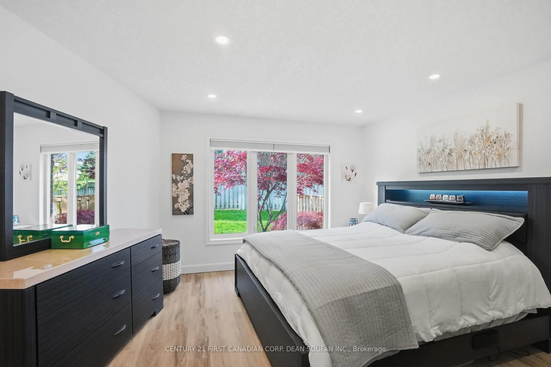 Photo 22 of Unit 21, 505 Cranbrook Road, London, South L — HOMEH