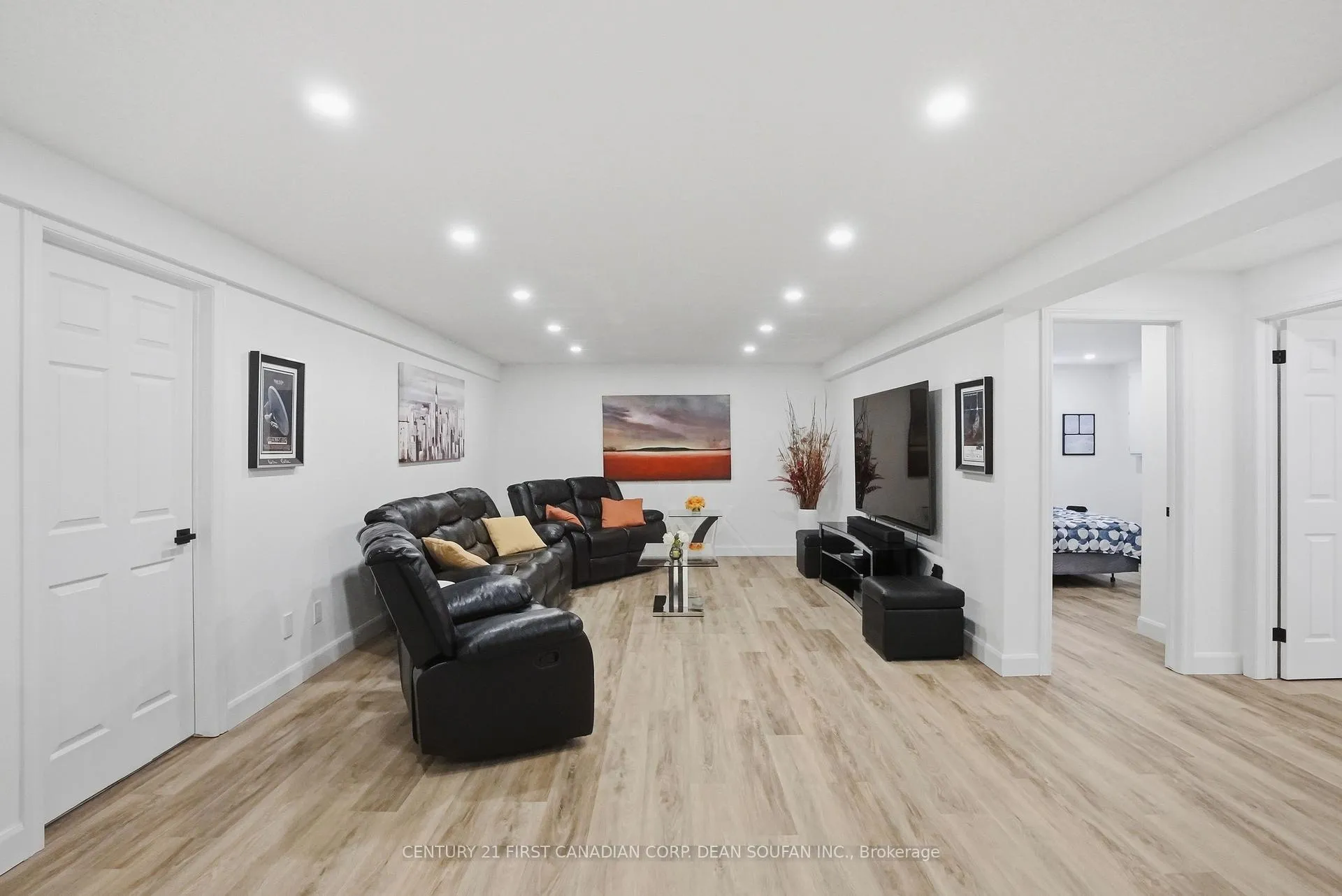 Photo 32 of Unit 21, 505 Cranbrook Road, London, South L — HOMEH