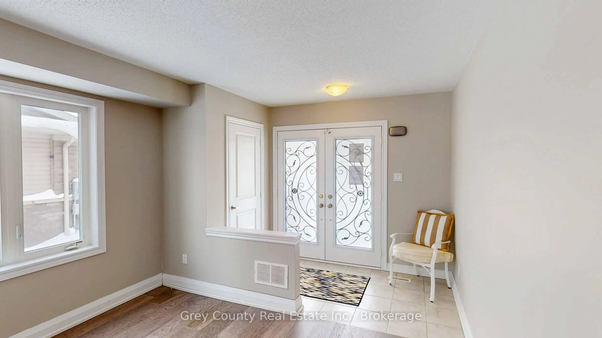 Photo 7 of 412 Hagan Street E, Southgate — HOMEH
