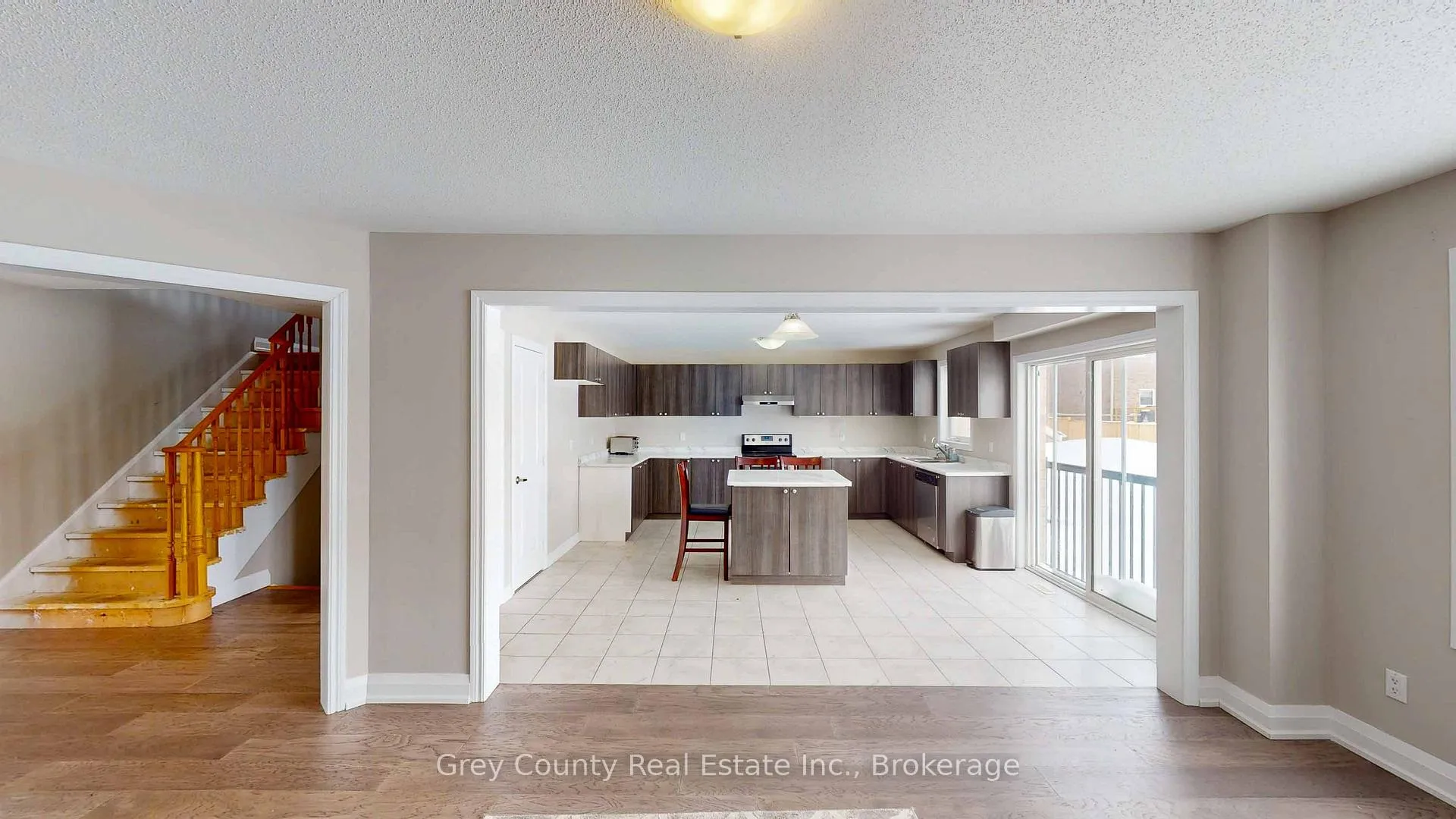 Photo 20 of 412 Hagan Street E, Southgate — HOMEH