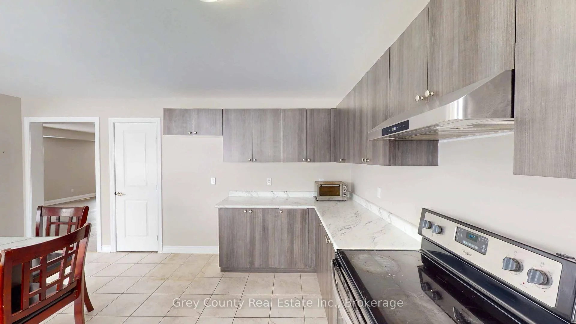 Photo 26 of 412 Hagan Street E, Southgate — HOMEH