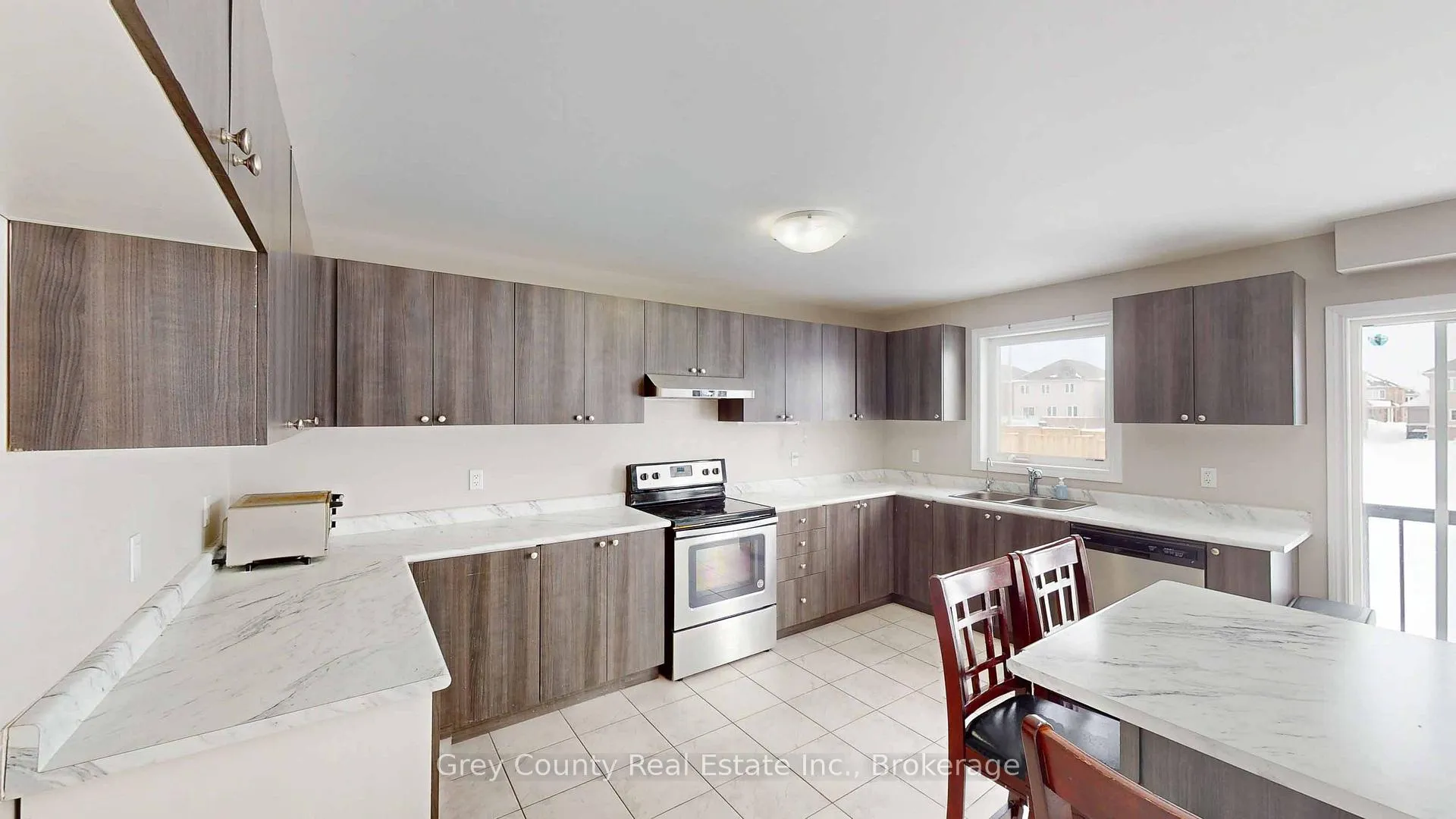 Photo 27 of 412 Hagan Street E, Southgate — HOMEH