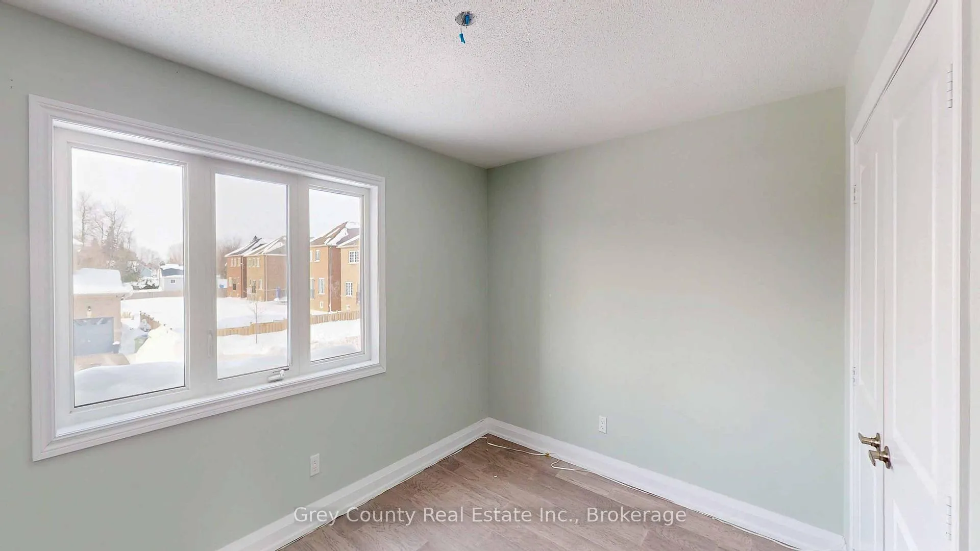 Photo 33 of 412 Hagan Street E, Southgate — HOMEH