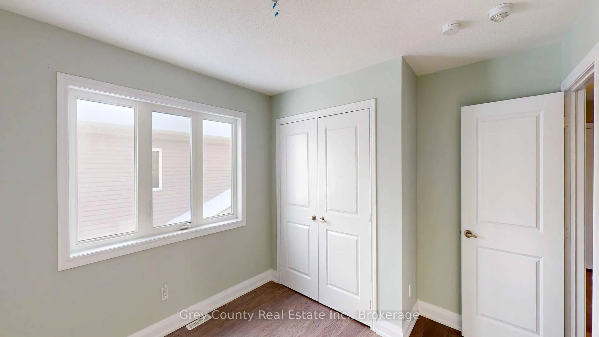 Photo 34 of 412 Hagan Street E, Southgate — HOMEH