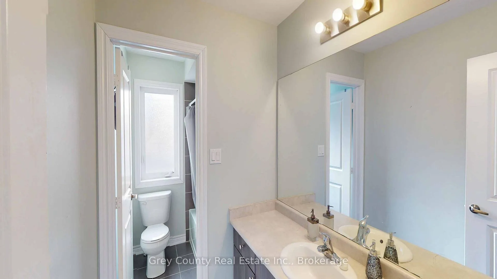 Photo 36 of 412 Hagan Street E, Southgate — HOMEH