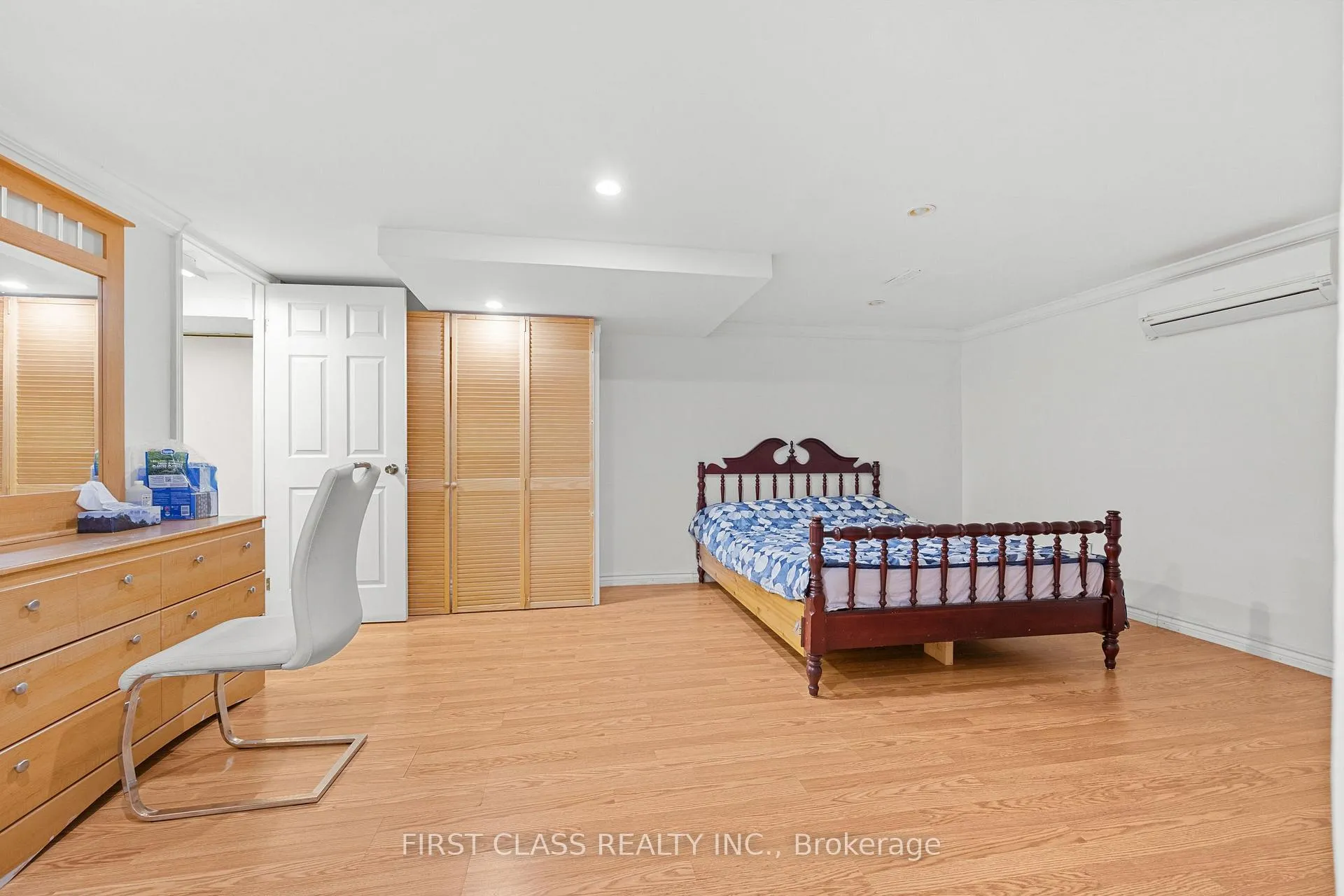 Photo 35 of 24 Brookland Avenue, Aurora, Aurora Highlands — HOMEH