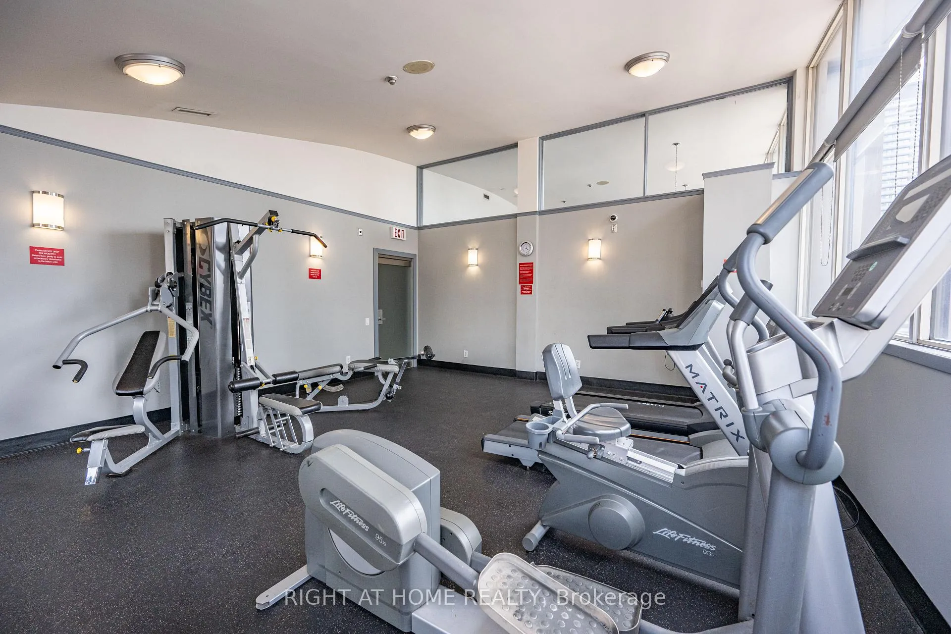 Photo 15 of Unit 802, 555 Yonge Street, Toronto, Church-Yonge Corridor — HOMEH