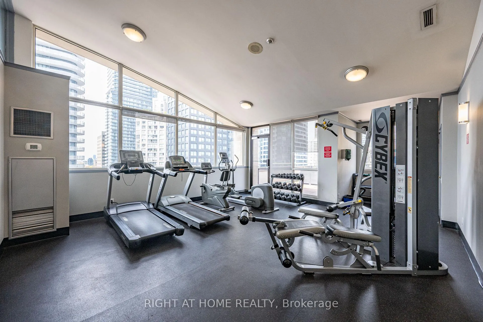 Photo 17 of Unit 802, 555 Yonge Street, Toronto, Church-Yonge Corridor — HOMEH
