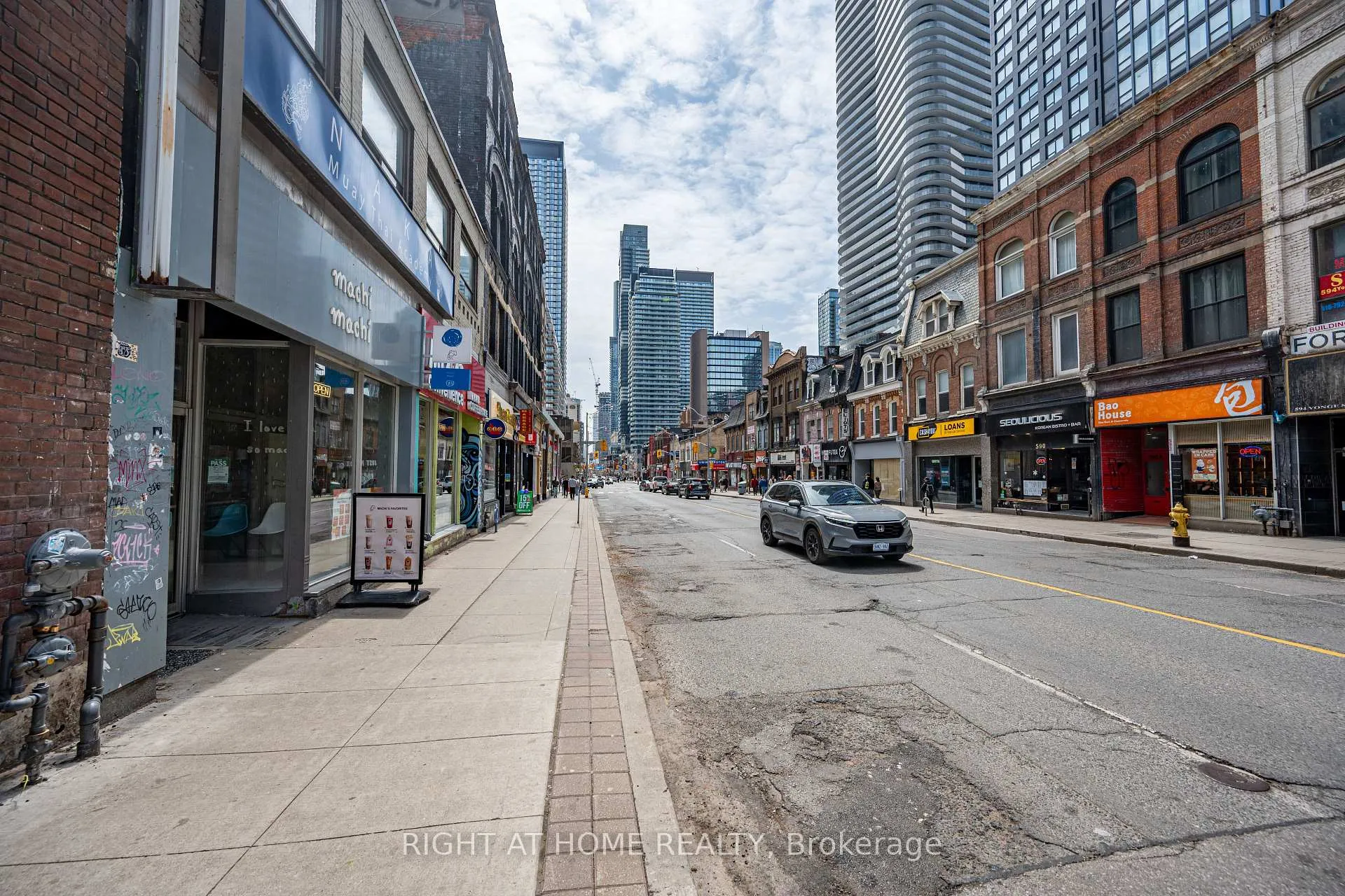 Photo 21 of Unit 802, 555 Yonge Street, Toronto, Church-Yonge Corridor — HOMEH