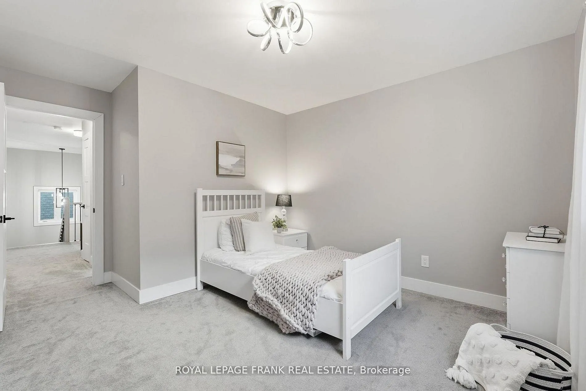 Photo 34 of 57 Rosena Lane, Uxbridge — HOMEH