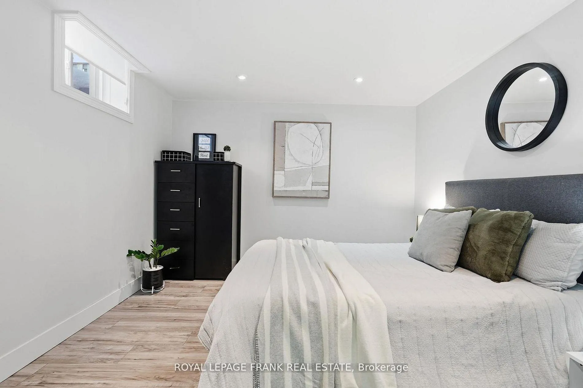 Photo 40 of 57 Rosena Lane, Uxbridge — HOMEH