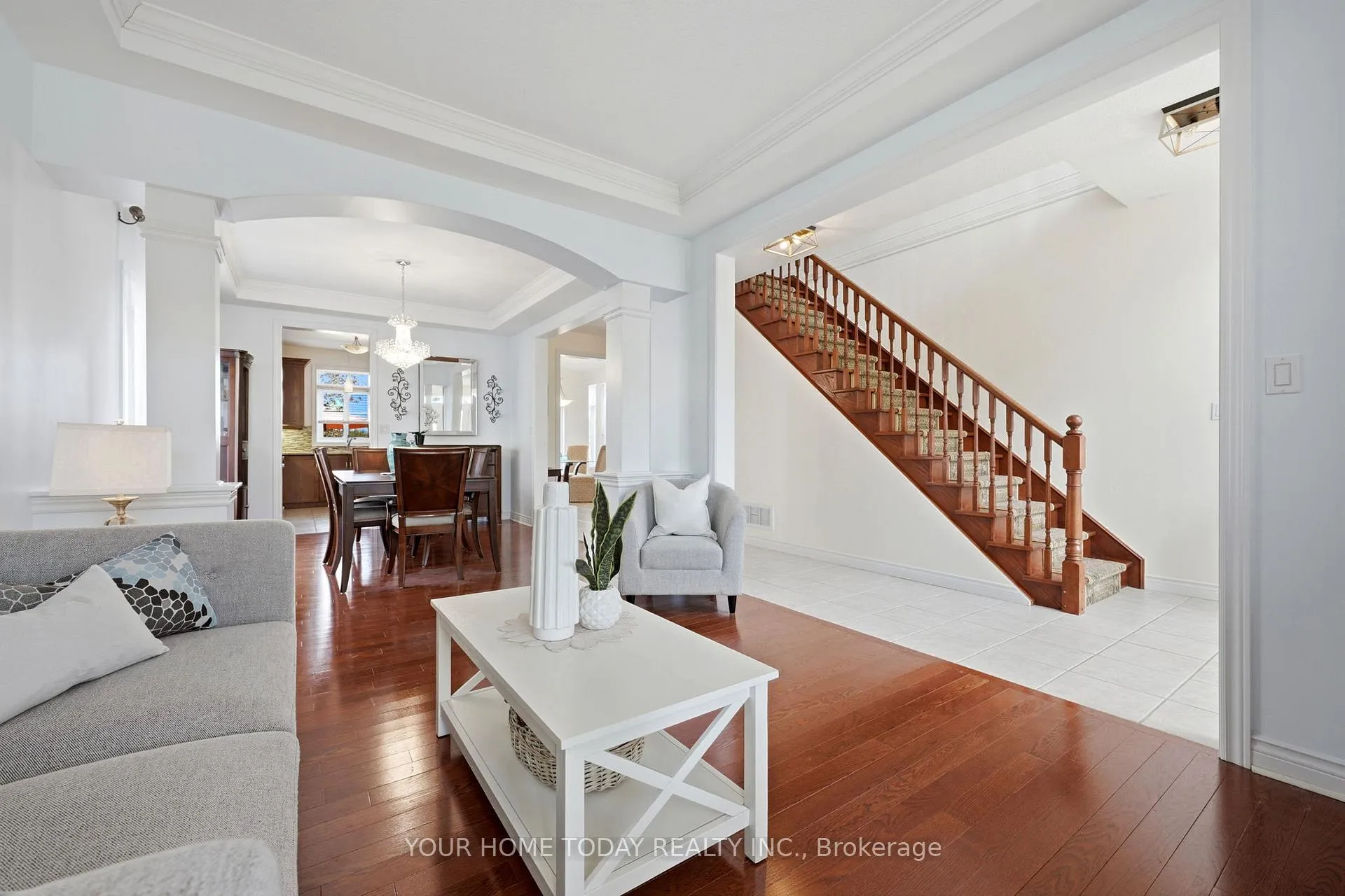 Photo 9 of 3 Nelles Street, Halton Hills, Acton — HOMEH