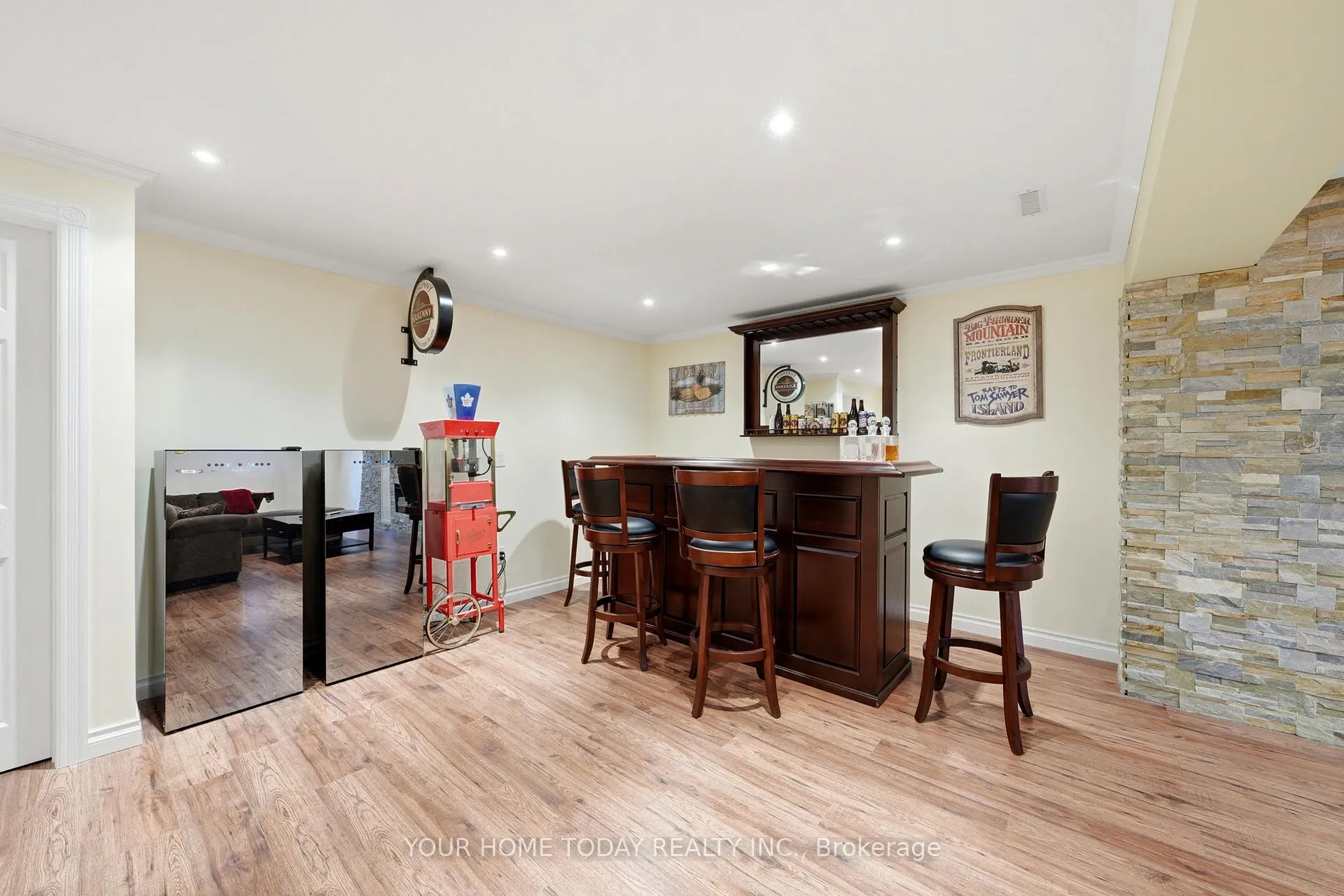Photo 33 of 3 Nelles Street, Halton Hills, Acton — HOMEH
