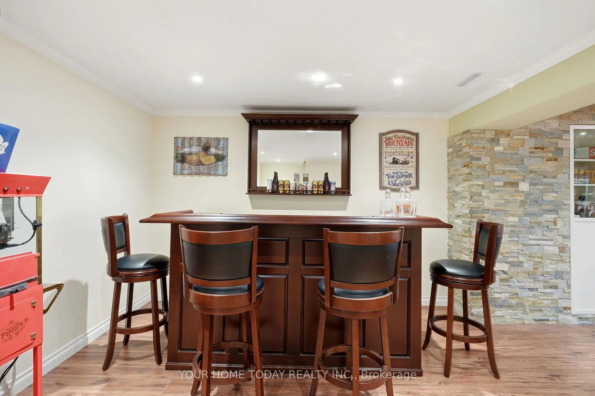 Photo 34 of 3 Nelles Street, Halton Hills, Acton — HOMEH