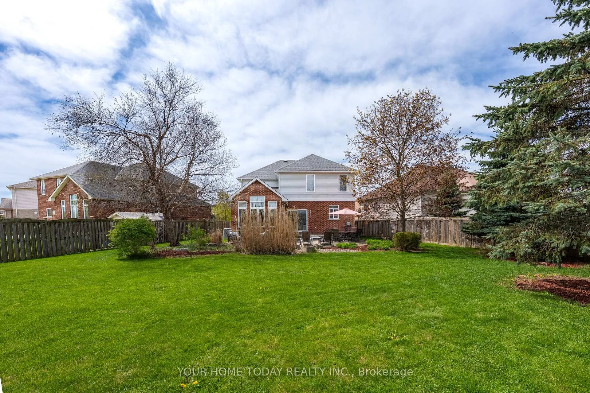 Photo 43 of 3 Nelles Street, Halton Hills, Acton — HOMEH