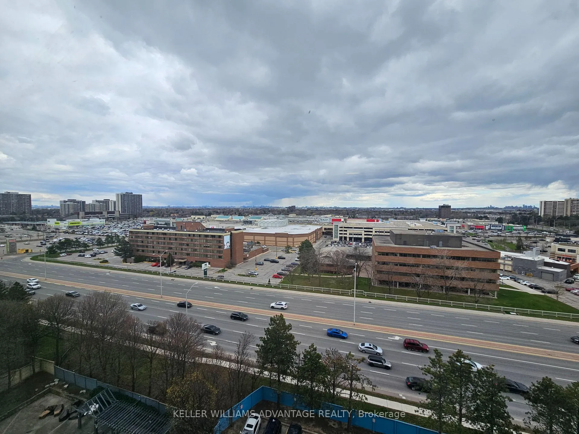 Photo 8 of Unit 1108, 26 Hanover Road, Brampton, Queen Street Corridor — HOMEH