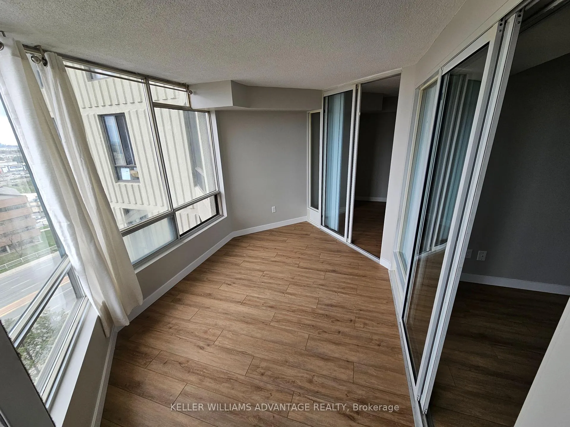 Photo 11 of Unit 1108, 26 Hanover Road, Brampton, Queen Street Corridor — HOMEH