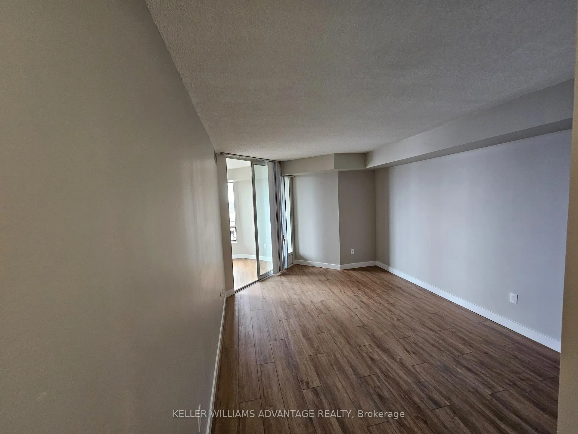 Photo 17 of Unit 1108, 26 Hanover Road, Brampton, Queen Street Corridor — HOMEH