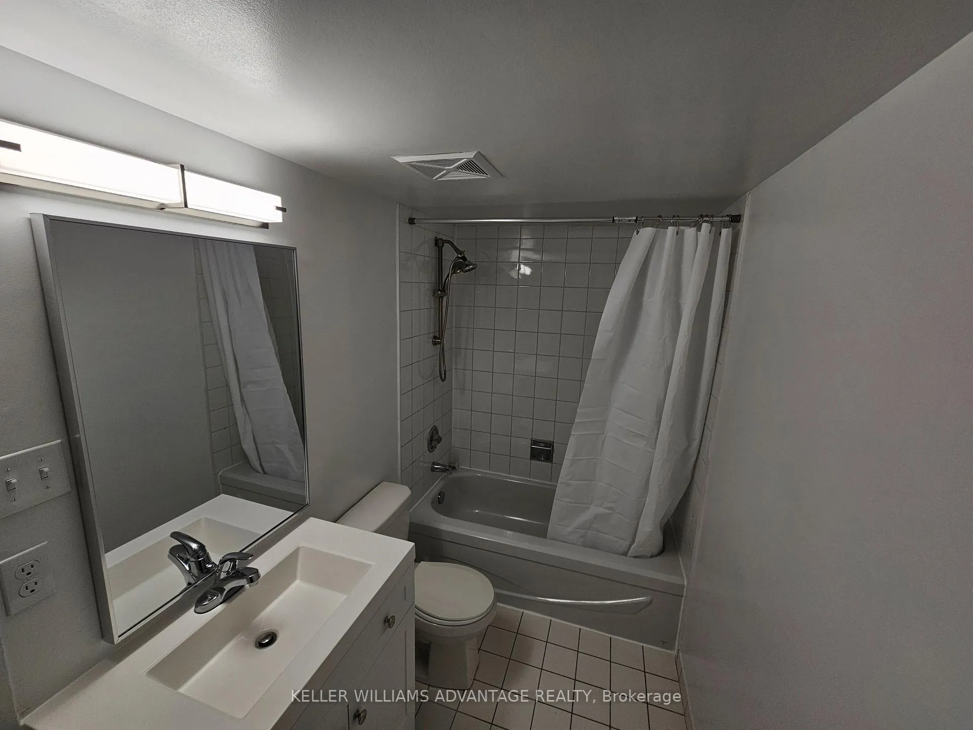Photo 20 of Unit 1108, 26 Hanover Road, Brampton, Queen Street Corridor — HOMEH
