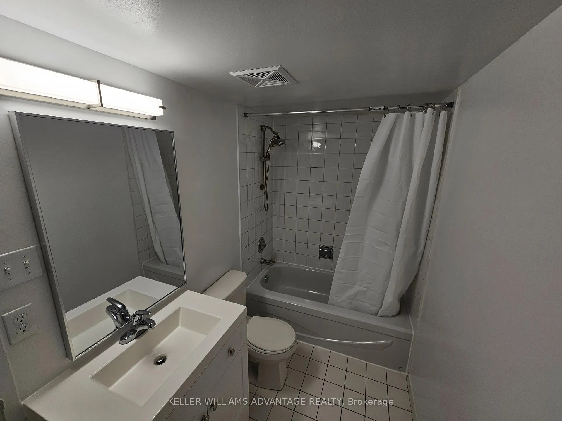 Photo 21 of Unit 1108, 26 Hanover Road, Brampton, Queen Street Corridor — HOMEH