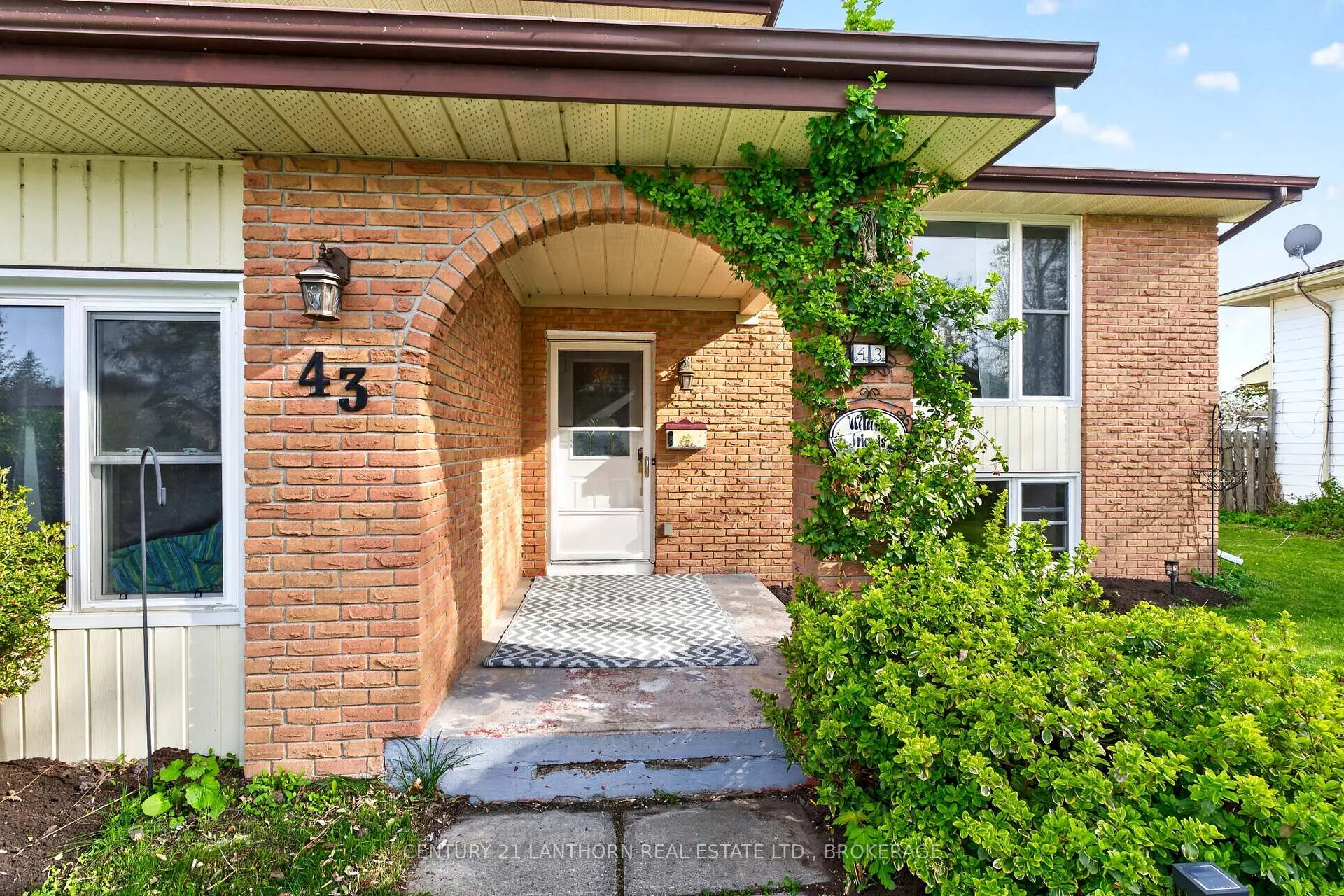 Photo 6 of 43 Mortensen Drive, Loyalist, Amherstview — HOMEH
