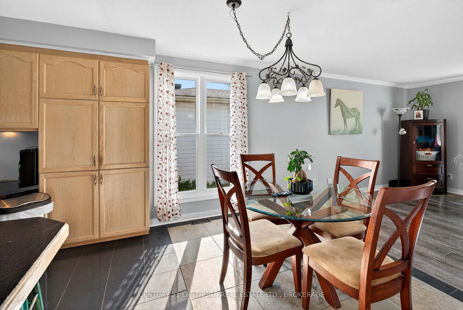 Photo 15 of 43 Mortensen Drive, Loyalist, Amherstview — HOMEH