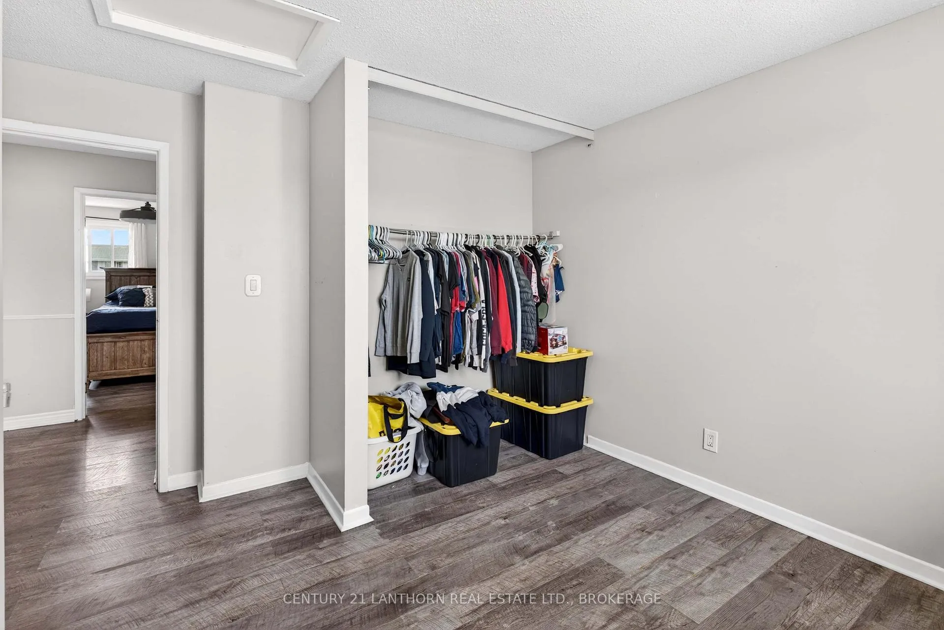 Photo 29 of 43 Mortensen Drive, Loyalist, Amherstview — HOMEH