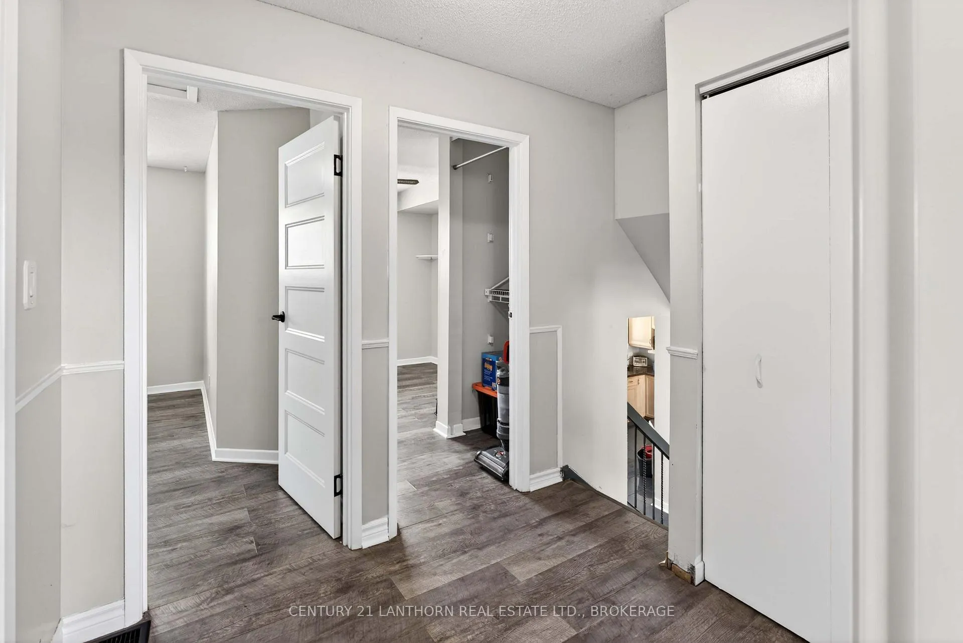 Photo 33 of 43 Mortensen Drive, Loyalist, Amherstview — HOMEH