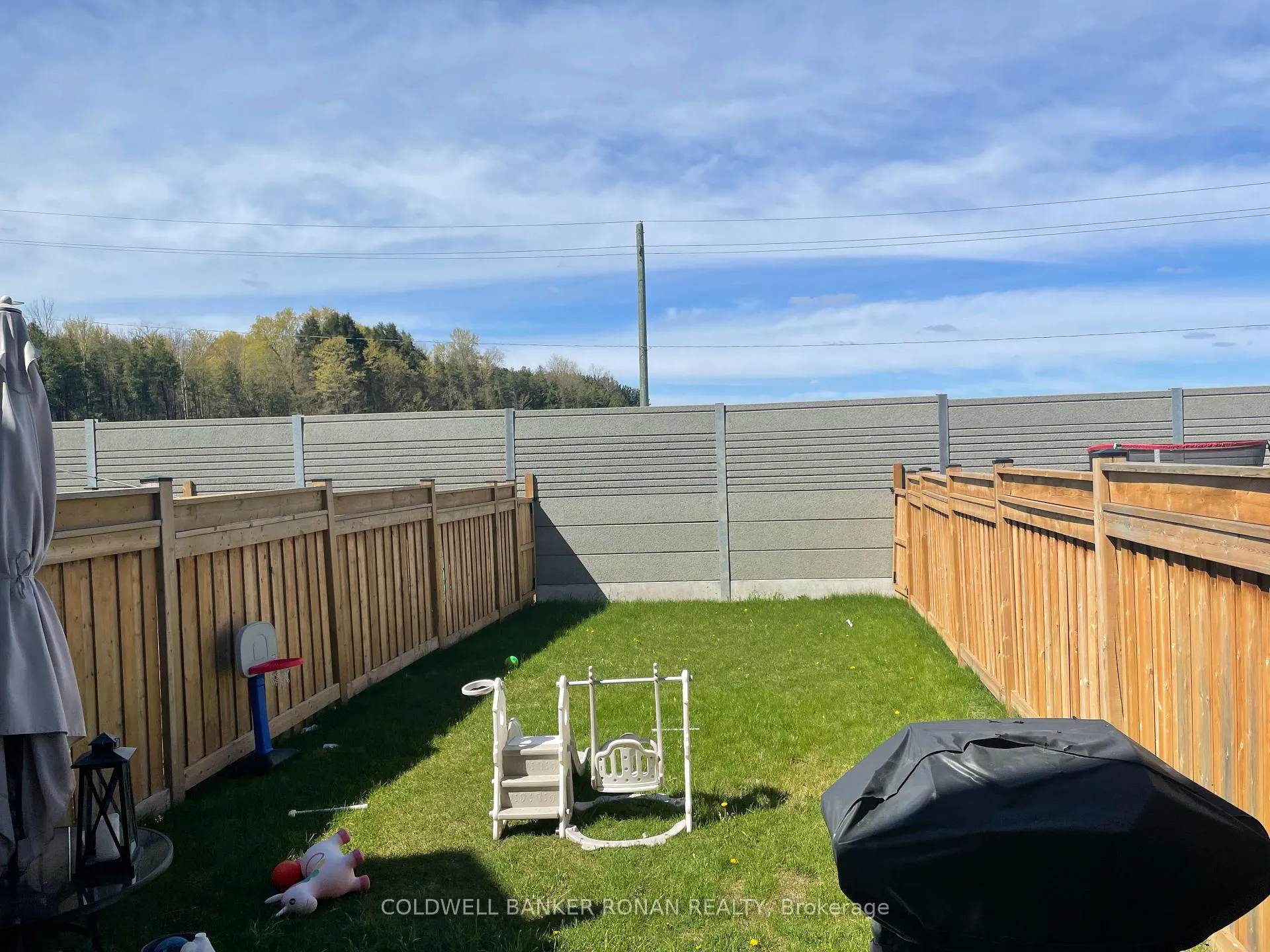 Photo 6 of 153 Walker Boulevard, New Tecumseth, Alliston — HOMEH