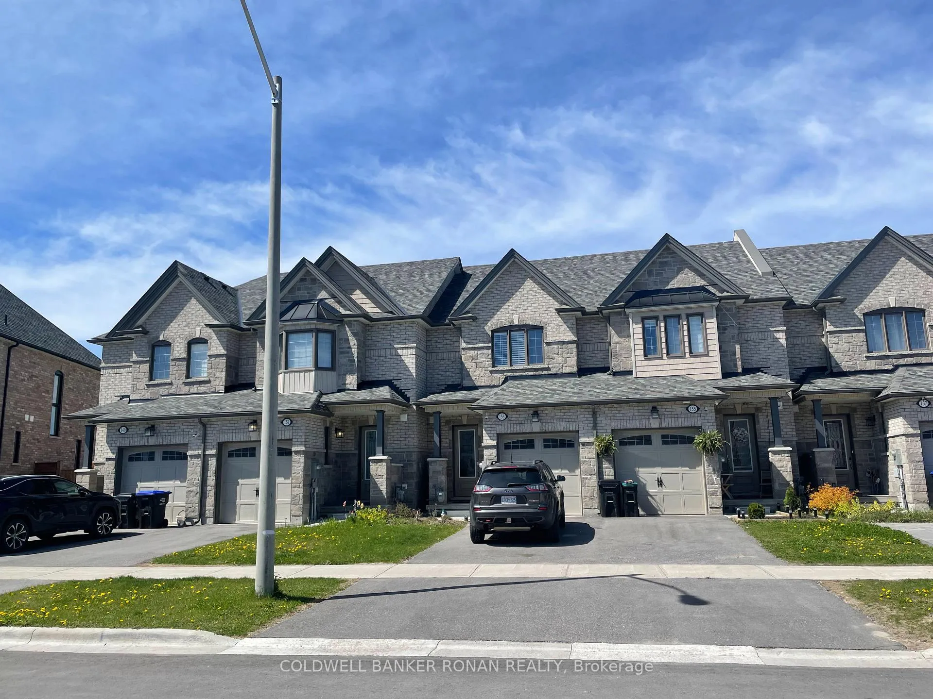 Photo 8 of 153 Walker Boulevard, New Tecumseth, Alliston — HOMEH