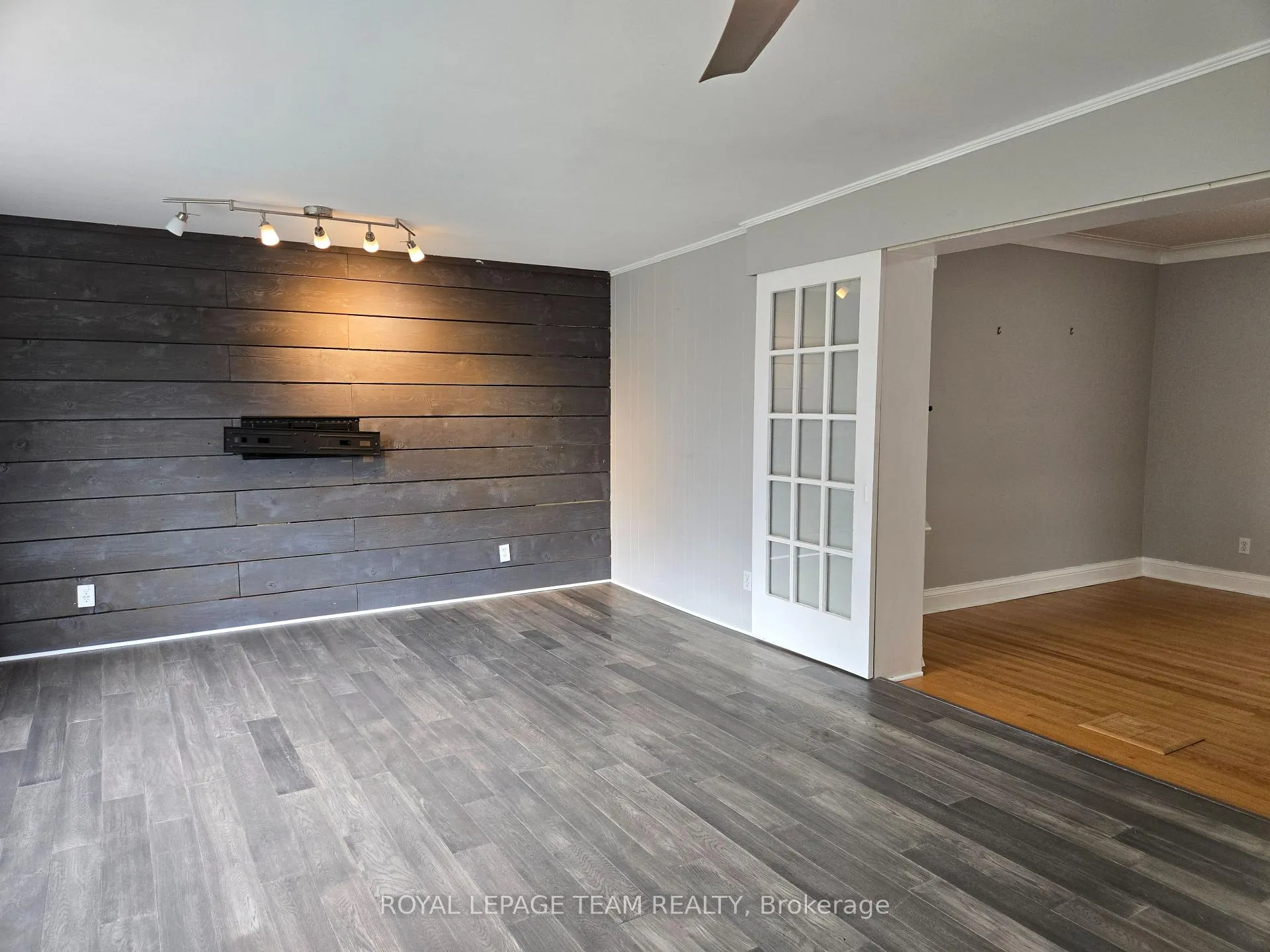 Photo 10 of 614 Melbourne Avenue, Ottawa, McKellar/Highland — HOMEH