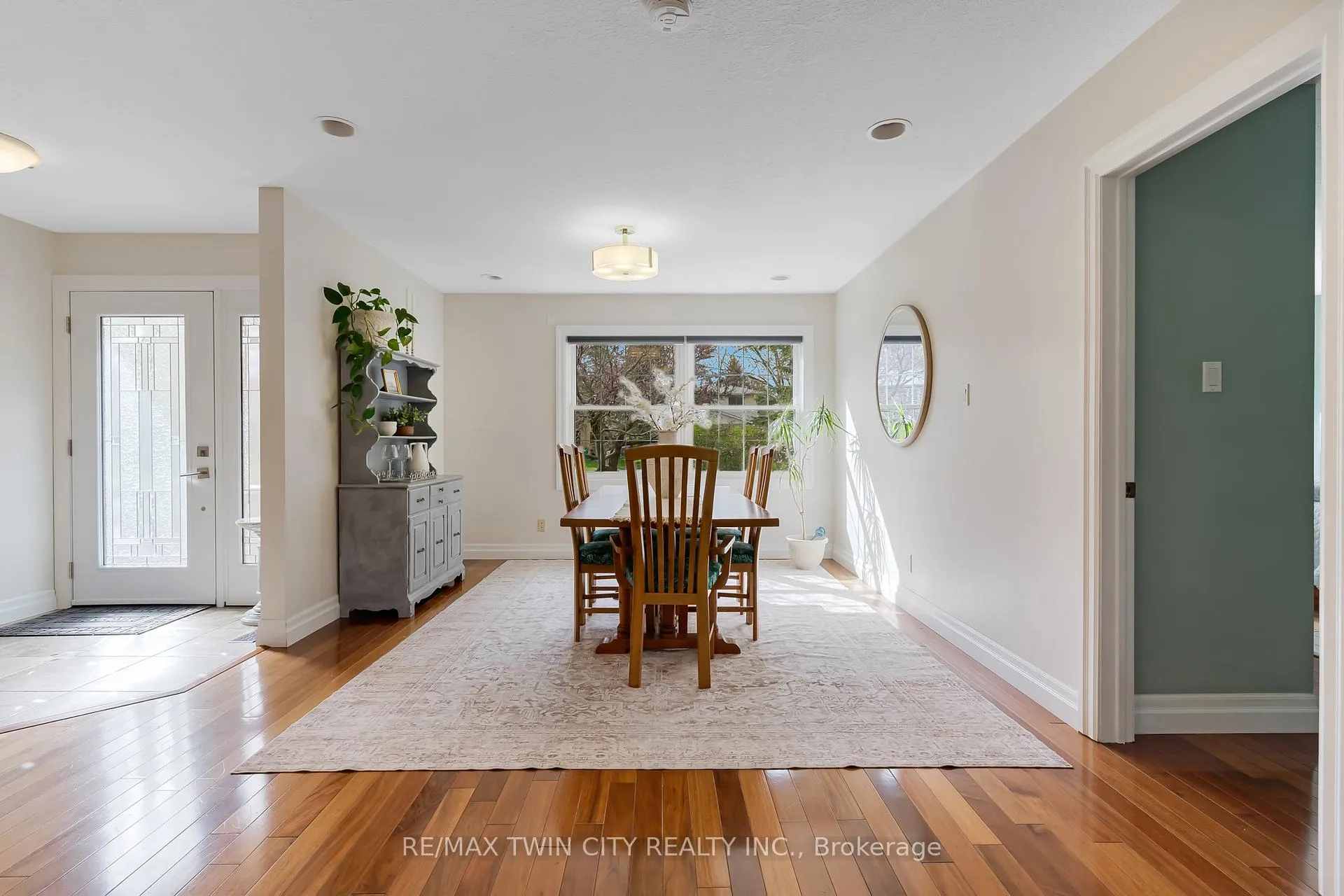 Photo 6 of 286 Normandy Avenue, Waterloo, Colonial Acres — HOMEH