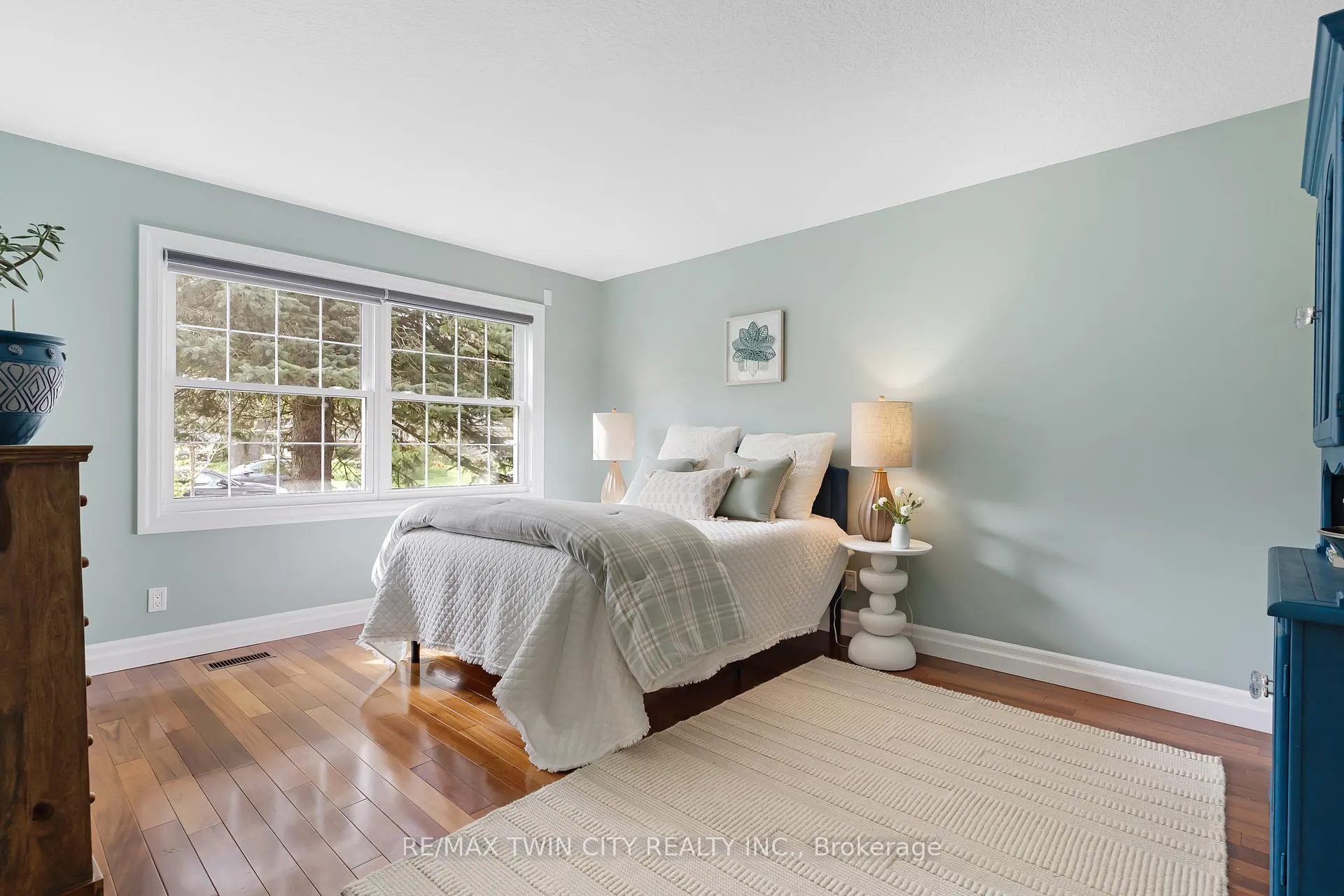 Photo 7 of 286 Normandy Avenue, Waterloo, Colonial Acres — HOMEH