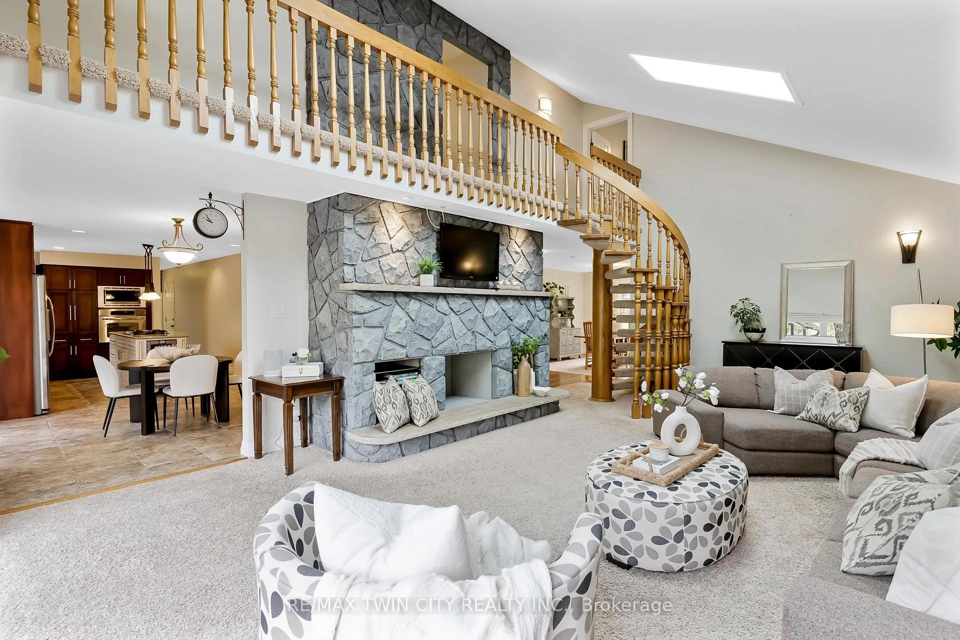 Photo 11 of 286 Normandy Avenue, Waterloo, Colonial Acres — HOMEH